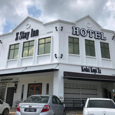 Oyo 90506 Z Stay Inn Hotel Simpang Renggam Экстерьер фото